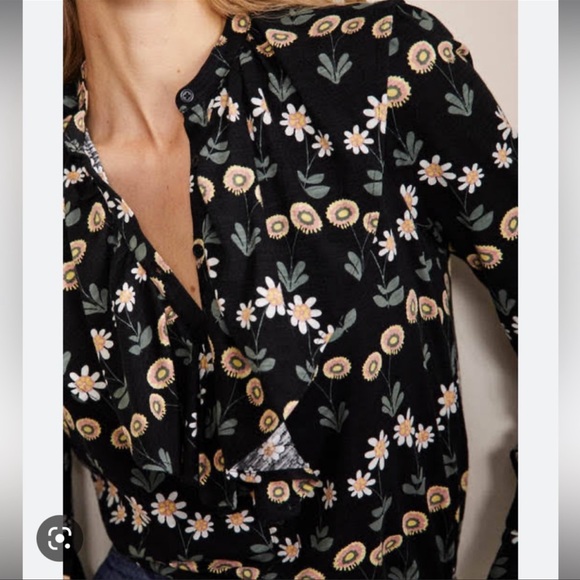 Boden floral jersey top with ruffle neck size 16/18R - Picture 2 of 7